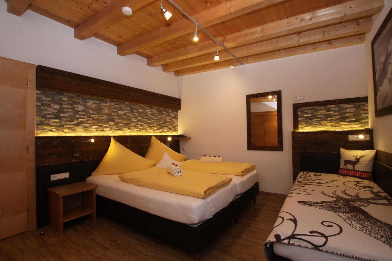 Gaestehaus Alpina Санкт-Антон-ам-Арльберг Экстерьер фото