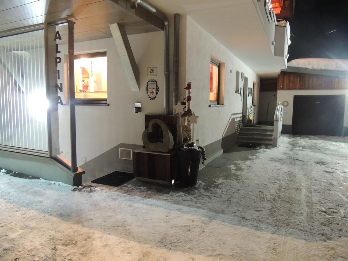 Gaestehaus Alpina Санкт-Антон-ам-Арльберг Экстерьер фото